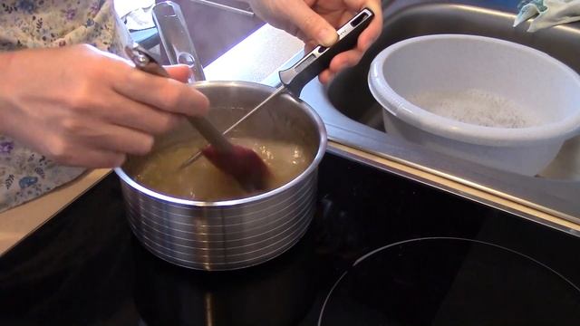 Белково заварной крем с желирующим сахаром 2:1/Eiweißcreme mit Gelierzucker 2:1 смотреть онлайн