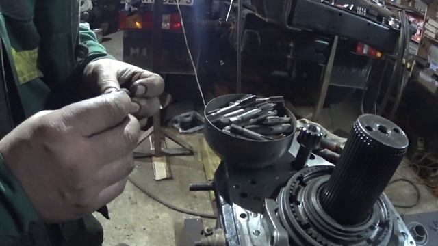Полный разбор и ремонт КПП ZF 181. Часть 4 (Серия 103) смотреть онлайн