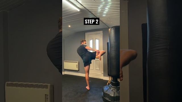 Roundhouse Kick | Step By Step Tutorial #shorts смотреть онлайн