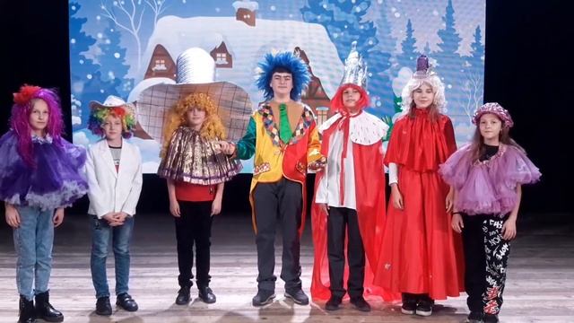 ДЕНЬ РОЖДЕНИЯ ДЕДА МОРОЗА смотреть онлайн