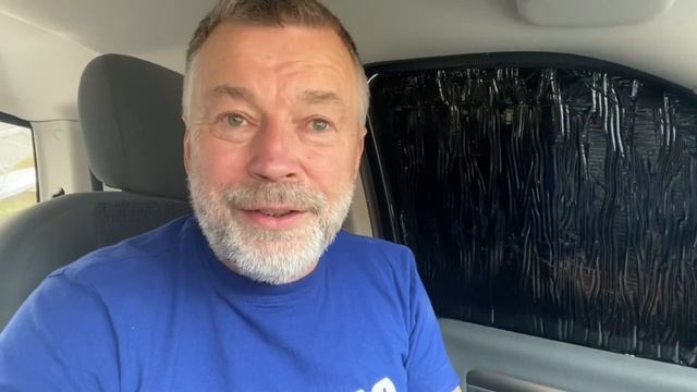 Женщина из Молдавии передаёт привет России смотреть онлайн