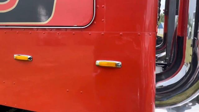 Dwane Arnott’s 1983 Peterbilt 362 Cabover Truck Tour