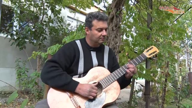 Виктор Лунгу. Виртуозное владение гитарой