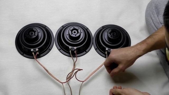 Как подключить три динамика к усилителю, параллельное и последовательное подключение, плюсы и минус