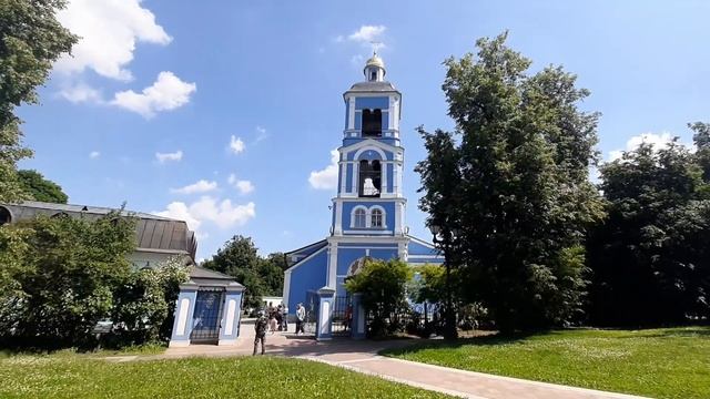 Прогулки по Москве. Музей-заповедник "Царицыно". Часть 2. Фигурные мост. Большой мост. Храм. смотреть онлайн
