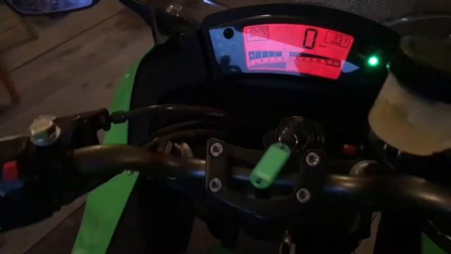 Звук выхлопа Kawasaki ER - 6F (2009) stok смотреть онлайн