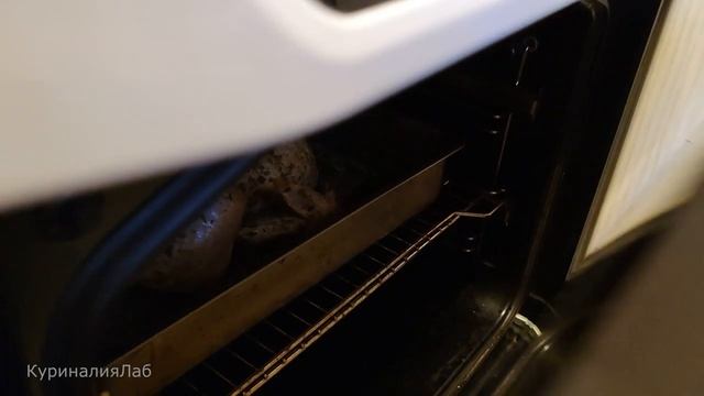 Целиковая курица в духовке смотреть онлайн