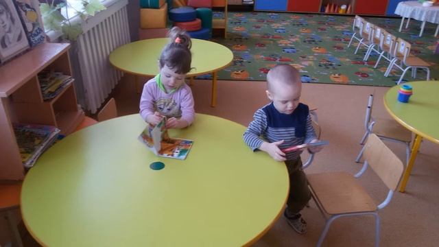 Видеооткрытка "Какие маленькие мы были" Посвящена выпускникам МБДОУ д/с с. Большой Куганак 2022 год смотреть онлайн