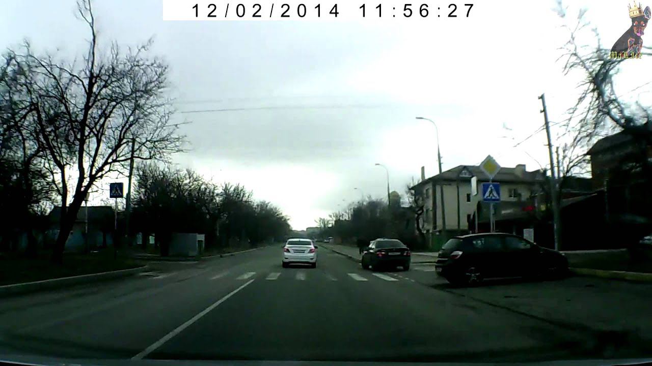 Almost Car Crash in Krasnodar 12-02-2014 - Почти Авария в Краснодаре 02.12.2014 смотреть онлайн