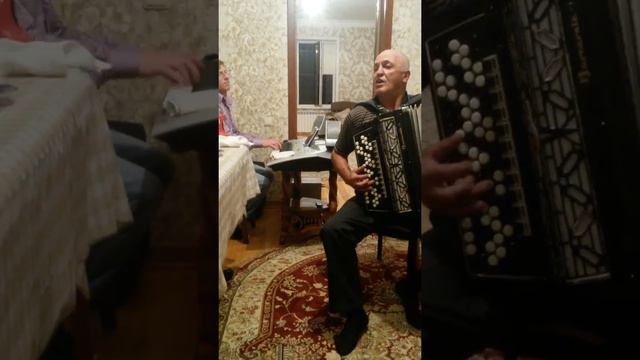 Махмуд у друзей смотреть онлайн