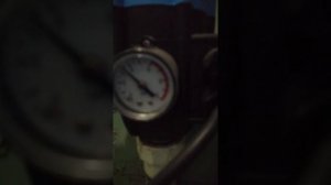 не срабатывает автоматика(контроллер насоса)подачи воды или не отключает насос.