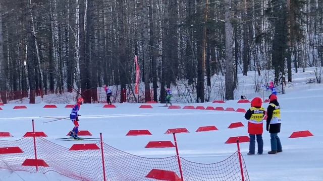Гонка преследования девушки 11-12 лет. Абзаково. Мобильный дневник смотреть онлайн