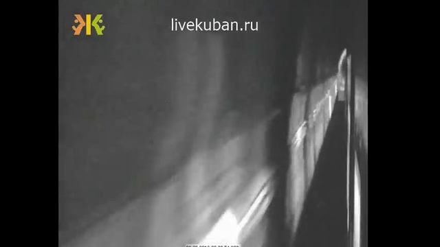 закидали поезд камнями смотреть онлайн