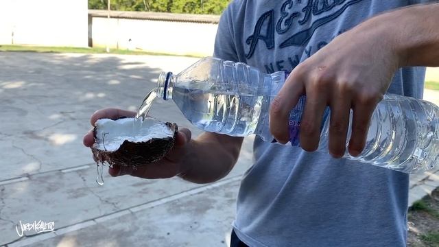 10 PHOTO TRICKS TO GO VIRAL by Jordi Koalitic смотреть онлайн
