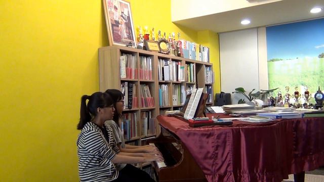 四手聯彈 (Primo ~ 旻蓁，Secondo ~ 婕怡) Louis Köhler OPUS 300 No.16 Piano Duet смотреть онлайн