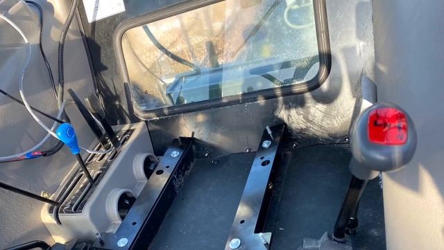 Mahindra problem WE RIPPED OUR SEAT OUT!!!, mods and a Goodbye? смотреть онлайн