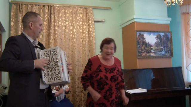 Веселые частушки про гармонистов! смотреть онлайн