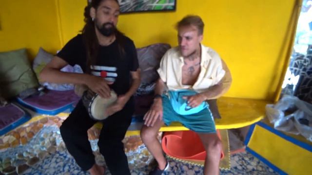 BEAT-BOX WITH AFRICAN DRUM ON BALI. БИТБОКС И АФРИКАНСКИЕ БАРАБАНЫ НА БАЛИ. FREE STYLE JAM. смотреть онлайн