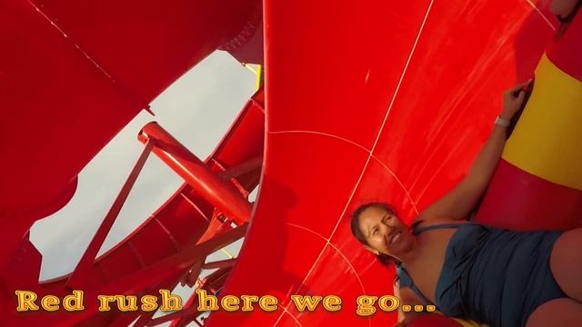 Splashing fun at LEGOLand Dubai Water Park смотреть онлайн