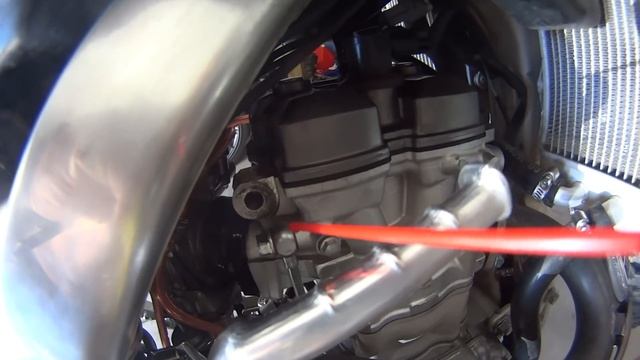 Dirt bike won't idle and backfires FIX!!! смотреть онлайн