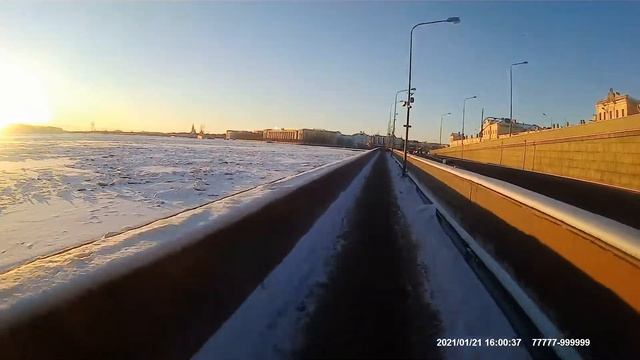 Поездка на моноколесе Kingsong KS18XL по Питеру смотреть онлайн