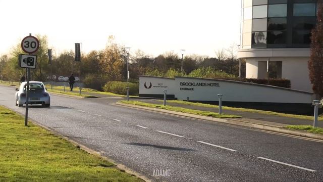 Cars Leaving a Car Show - Chris Harris wasn't Happy! смотреть онлайн