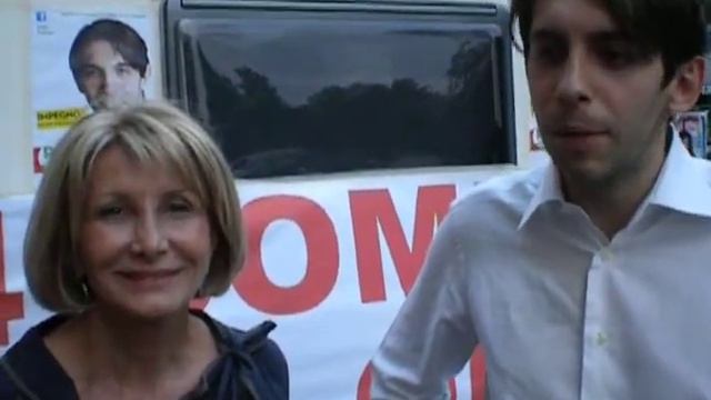 Pier Maran con Barbara Pollastrini durante l'iniziativa 24 comizi in 24 ore смотреть онлайн