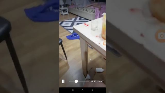 ОК ЛАЙФ Анька Спон ,напилась и изрезала руку,всё в крови.31.05.21 смотреть онлайн