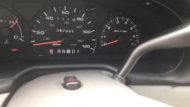 2002 Ford Taurus LX Lot # 143 смотреть онлайн