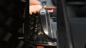 Замена ручки открывания подлокотника kia ceed jd.