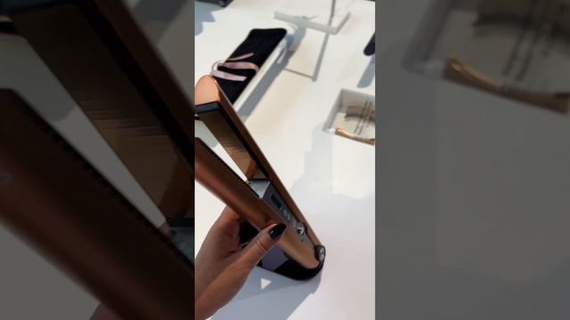 WOW! у нас есть утюжок DYSON! ? Узнайте как его купить! ??#байер #dyson #онлайншоппинг #дайсон смотреть онлайн