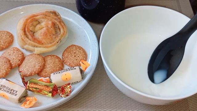 Молочный рисовый суп / АСМР итинг / ASMR Eating