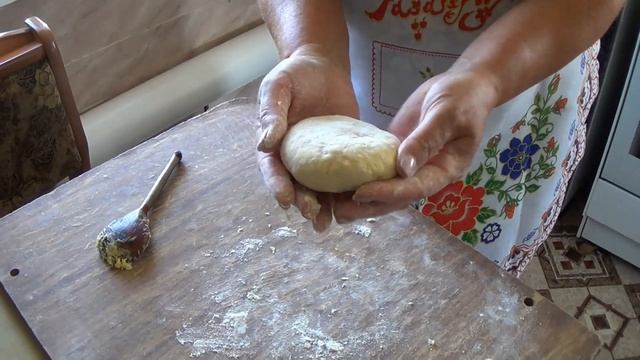 Видео-показ изготовления татарского народного блюда "Татар халык ашлары" ( суп с домашней лапшой). смотреть онлайн