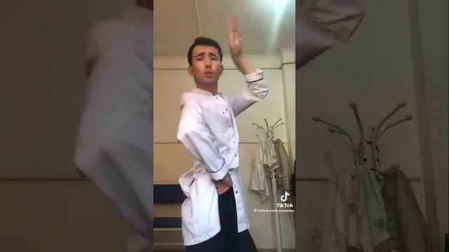 Ракси Нави Доктор смотреть онлайн