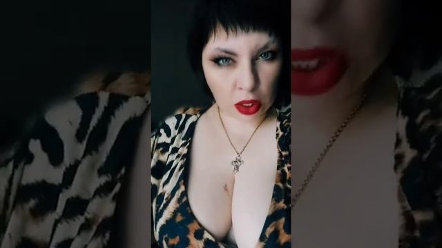 Мужик пристал ко мне смотреть онлайн