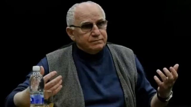Актер Валерий Баринов был дважды женат и сам воспитывал сына смотреть онлайн