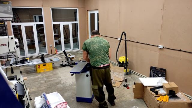 Сборка и распаковка фуговального станка 