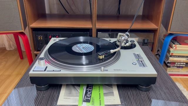 Technics SL-1200MK3D #1