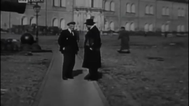 1918.10.16 Ленин и Бонч-Бруевич смотреть онлайн