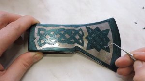 Наносим рисунок на топор 1часть