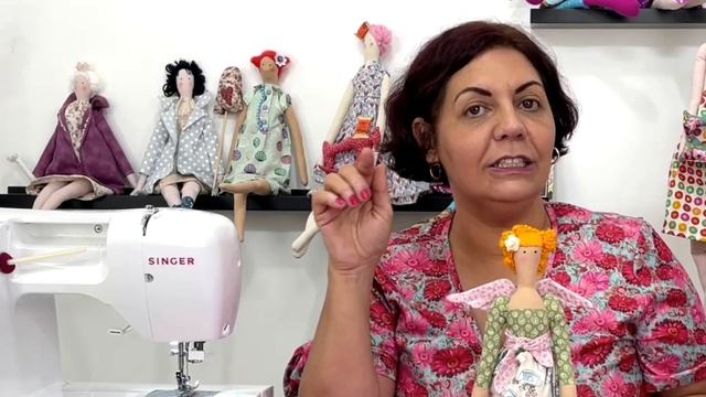 Orientação Curso de Bonecas de Pano Estilo Tildas - Passo a Passo com Moldes смотреть онлайн