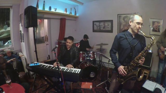 Werewolves of London (Part 1) смотреть онлайн