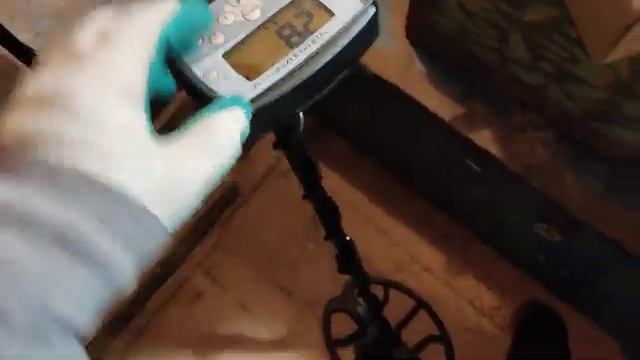 Первое включение китайской тёрки 705 Metaldetector GH20. Отличие от металлоискателя TANXUNZHE TC800