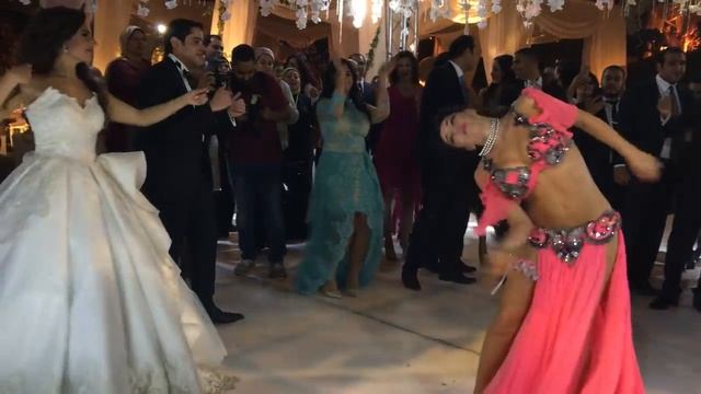 ALLA KUSHNIR BELLY DANCER "BAHIYA" WEDDING IN CAIRO 2018/أللا كوشنير رقص شرقي ، فرح مصري ٢٠١٨ смотреть онлайн
