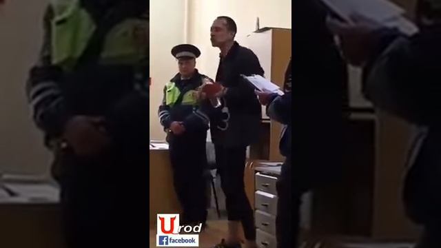 Остановите Вите надо выйти смотреть онлайн