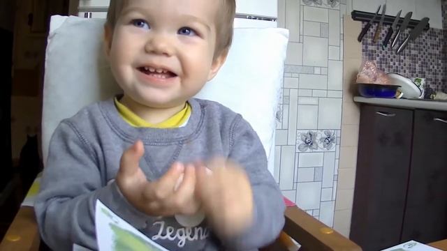 Ася-билингва. Считалка по-русски: пальчик-пальчик, где ты был? смотреть онлайн