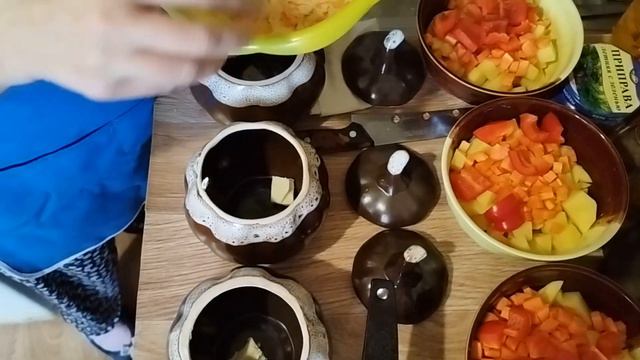 Жаркое по-деревенски в глиняных горшочках)! смотреть онлайн