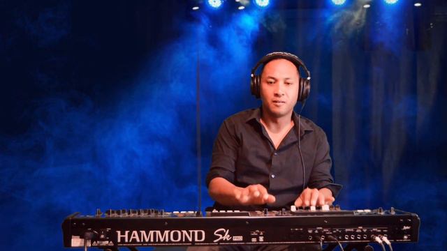 HAMMOND SK PRO (Tiana Dups Ran) смотреть онлайн
