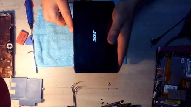 Замена батареиАКБ на планшете ACER A101 Iconia Tab смотреть онлайн
