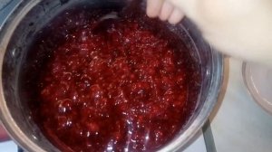 Собрала чёрную смородину и малину. Варка джема на зиму из смородины и малины.